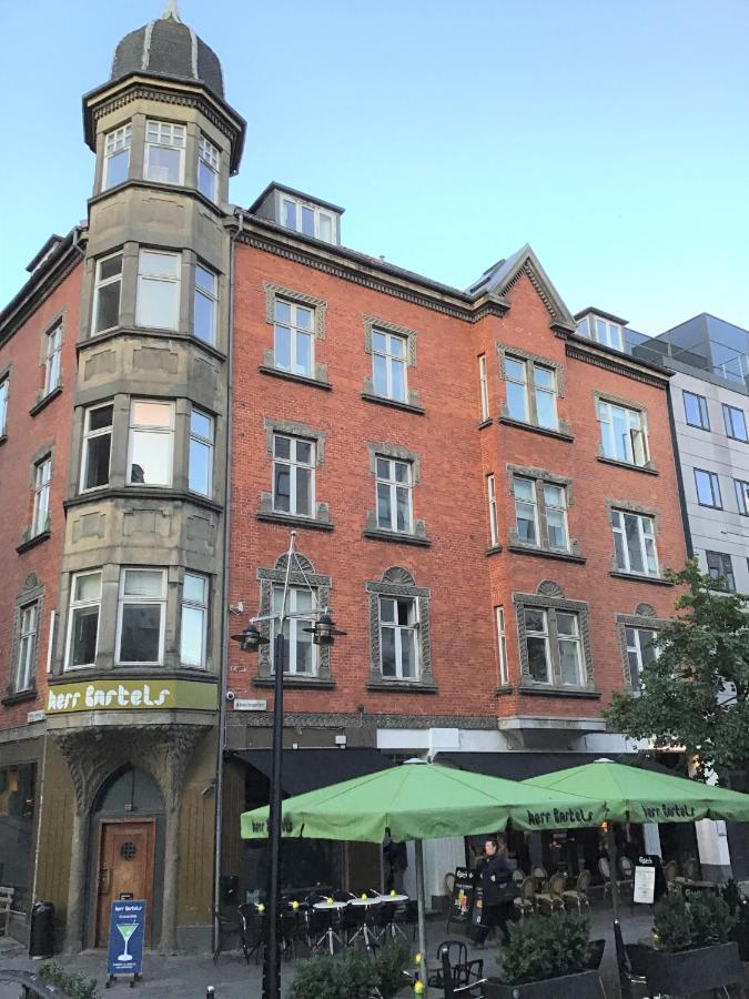 Hyggelig 2-Bedroom Apartment In The Center Of Århus Kültér fotó